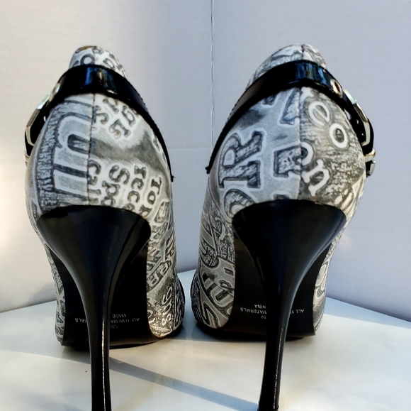 Fredricks of Hollywood High Heels - Picture 3 of 8